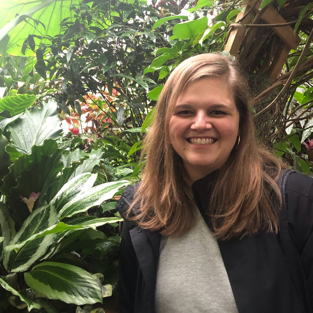 Meet your Posher, Laura